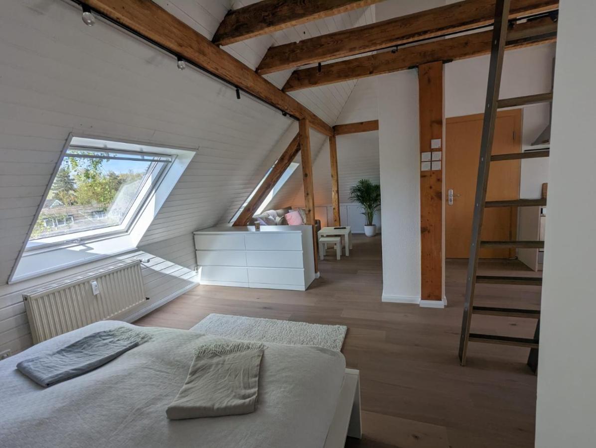 Helles Dachgeschoss-Appartement Κρέφελντ Εξωτερικό φωτογραφία